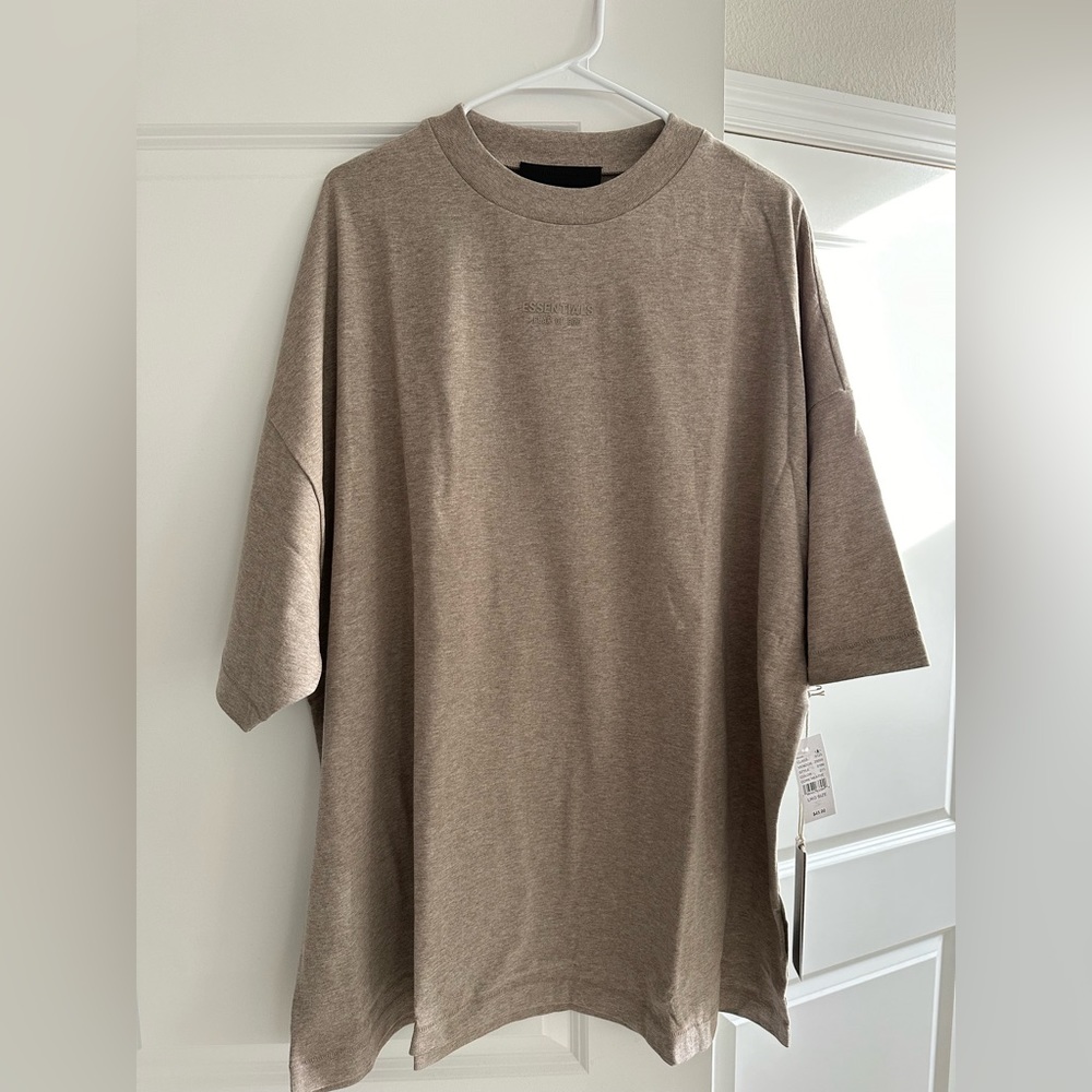 ESSENTIALS CORE HEATH TEE LARGE